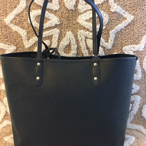 NWT COACH REVERSIBLE CITY TOTE IN SIGNATURE CANVAS - Picture 6 of 6